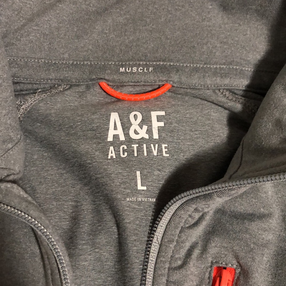 A&F Pullover - Picture 2 of 9